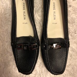 Anne Klein Black Leather Flats 9M